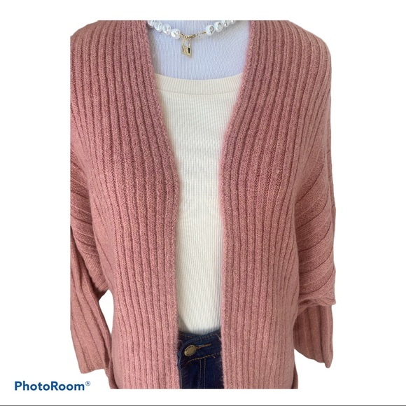 💕LOVE THIS CARDIGAN - Picture 3 of 4